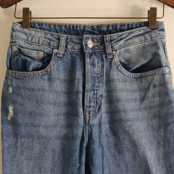 H&M Distressed Blue Jeans - Picture 5 of 11